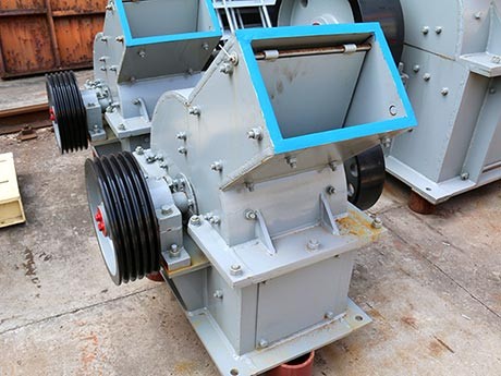 一次成型的鵝卵石破碎機(jī)多少錢一臺？每小時(shí)200噸如何配置？