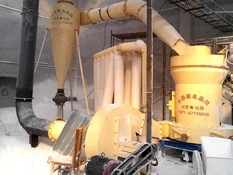 膩?zhàn)臃勰シ凵a(chǎn)用什么設(shè)備，一套做膩?zhàn)臃蹤C(jī)器多少錢(qián)