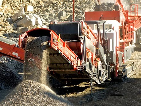 水泥路可以再利用嗎？破碎水泥路面用什么機(jī)器，價(jià)格多少？