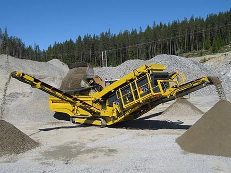 流動(dòng)制沙機(jī)好用嗎，小型流動(dòng)制砂機(jī)多少錢一臺(tái)