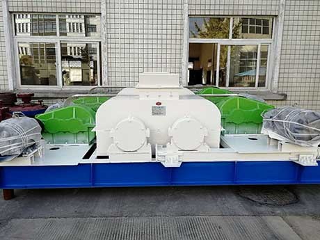 對輥破碎機型號參數(shù)詳細介紹,小型砂石廠專用福利（附破碎制沙視頻）