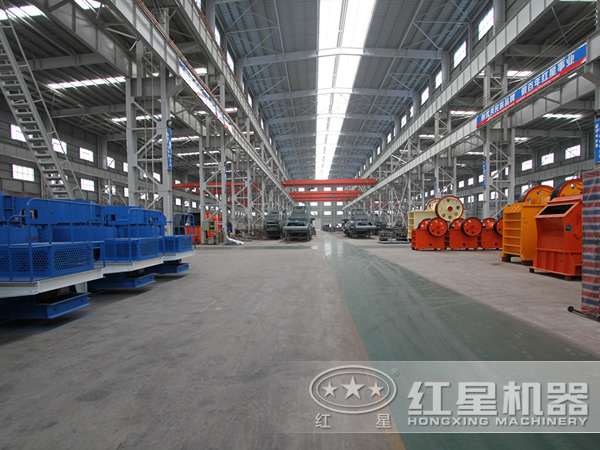 筑路砂石生產(chǎn)設(shè)備車間