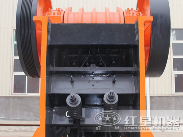 顎式破碎機(jī)潤滑