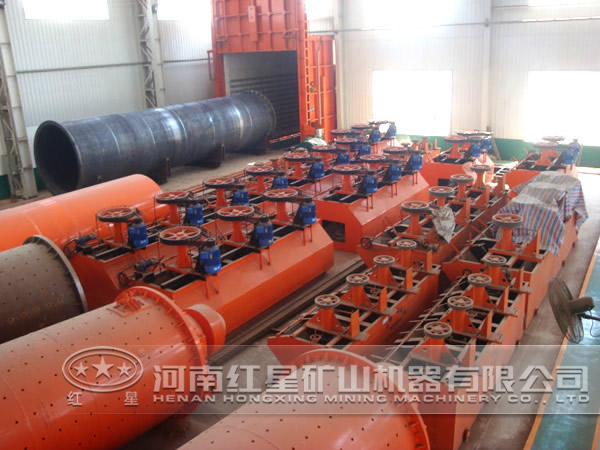 螢石浮選機(jī)生產(chǎn)現(xiàn)場(chǎng)