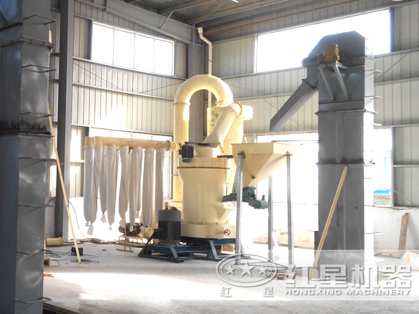 硅灰石加工生產(chǎn)現(xiàn)場(chǎng)