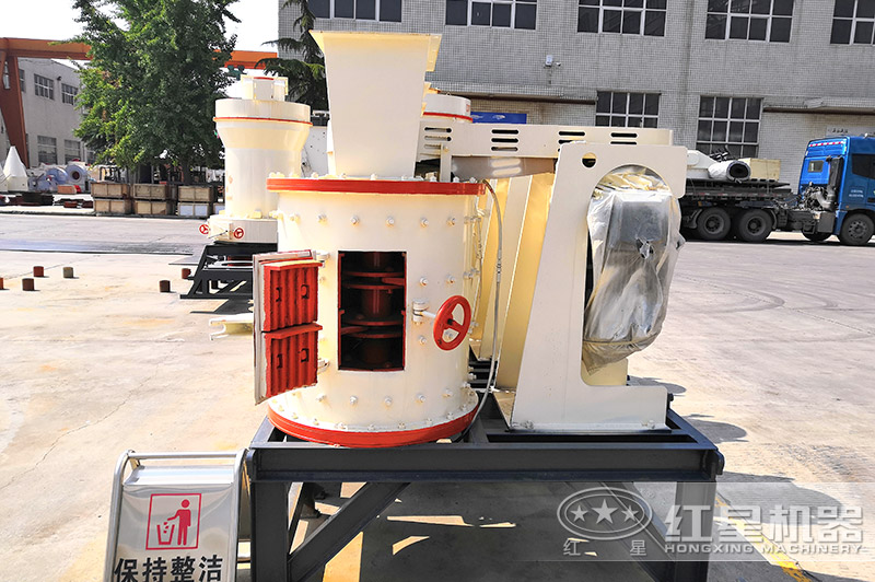 復合式破碎機，一側門可打開