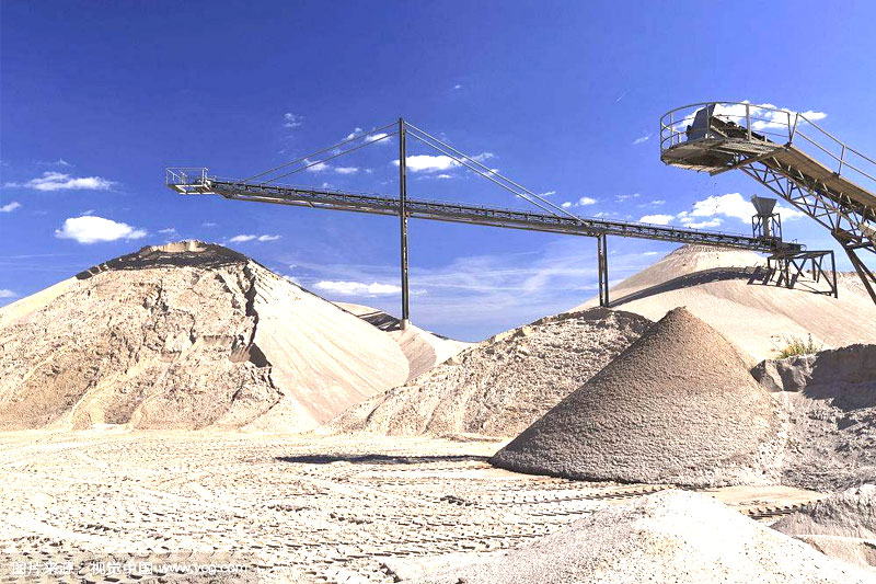 整套石頭制沙設(shè)備生產(chǎn)線(xiàn)需要各種設(shè)備組合