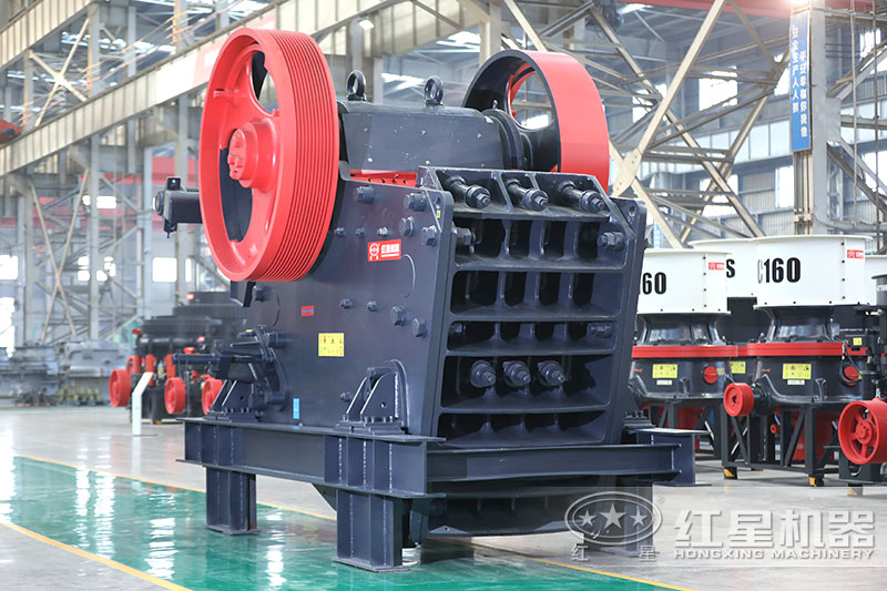 顎式破碎機是常用的粗碎設備