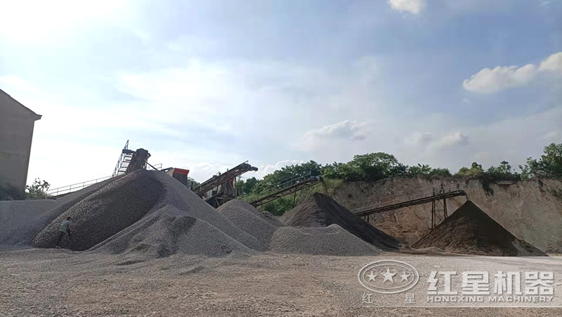 碎石機(jī)加工石頭視頻，全套設(shè)備多少錢