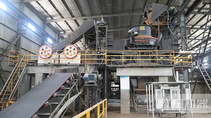 鄂破+圓錐破+制砂機(jī)組成的制沙生產(chǎn)線(xiàn)