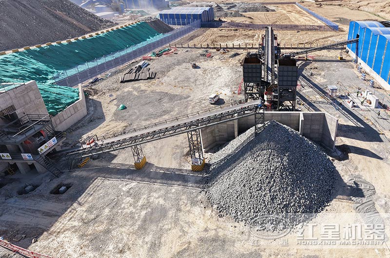 時產300噸石料破碎機生產線客戶現場