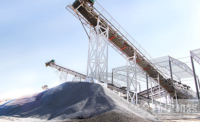 玄武巖碎石機(jī)價(jià)格是多少，用什么機(jī)器破碎好？