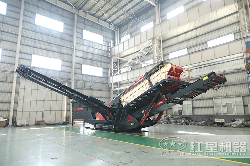 移動(dòng)破碎機(jī)+篩分機(jī)