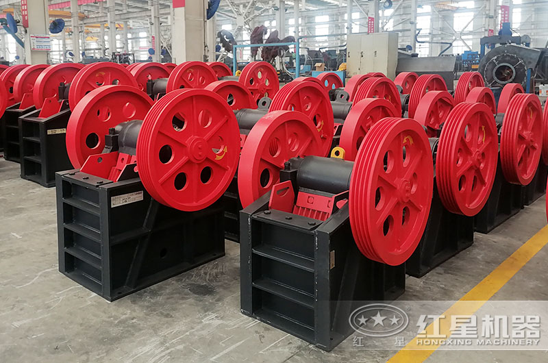 小型金礦石碎石機(jī)圖片