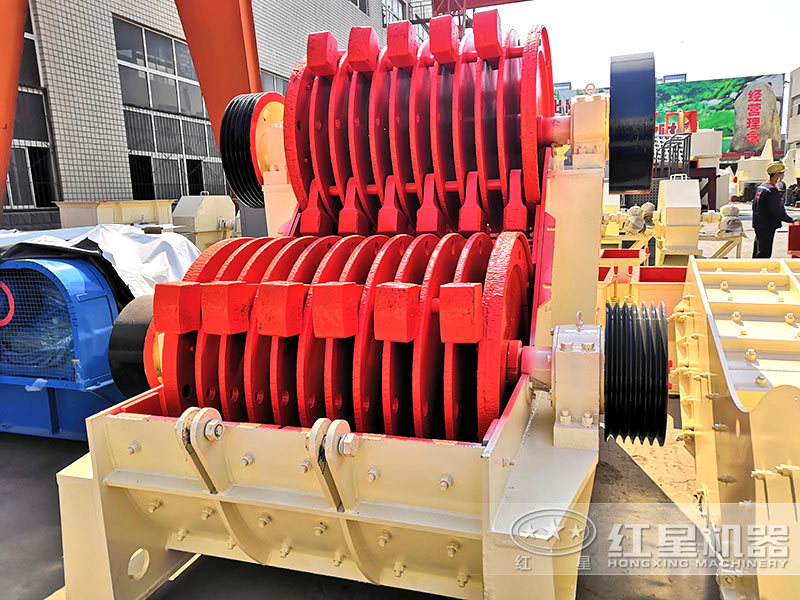 雙級破碎機(jī)內(nèi)部結(jié)構(gòu)實拍圖