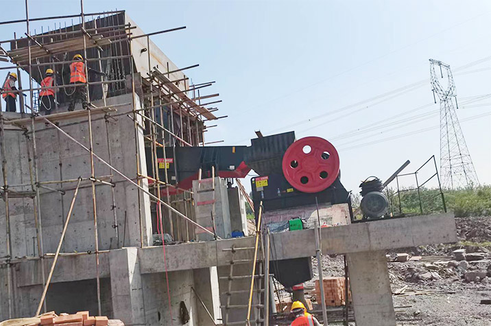 小型磚渣粉碎機(jī)多少錢一臺(tái)？