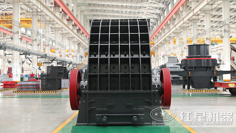 大型錘式制砂機(jī)