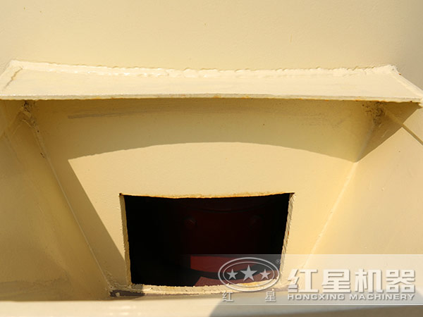 莫來石雷蒙磨粉機(jī)細(xì)節(jié)展示圖