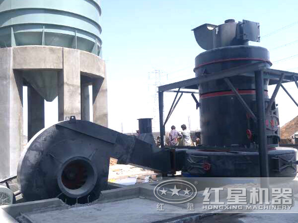 超細(xì)粉碎機(jī)現(xiàn)場(chǎng)圖