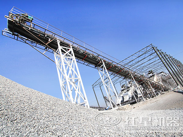 砂石骨料生產(chǎn)現(xiàn)場(chǎng)