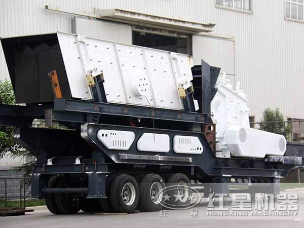 大型汽車(chē)移動(dòng)破碎站