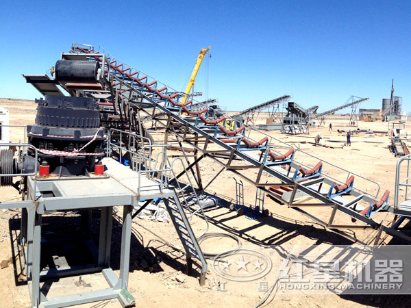 復合式圓錐破碎機現(xiàn)場實拍