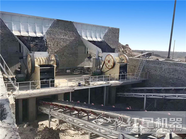 混凝土粉碎加工現(xiàn)場