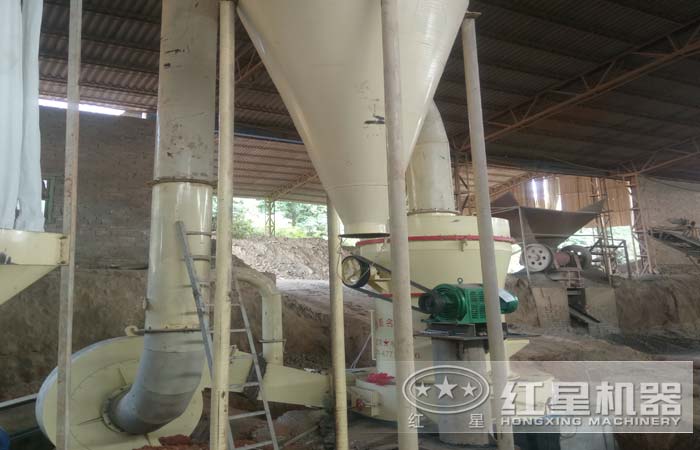 雷蒙磨粉機(jī)現(xiàn)場(chǎng)實(shí)拍