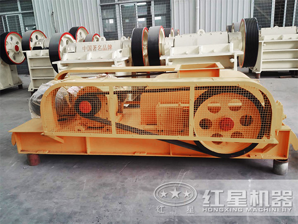 對輥式破碎機(jī)高清