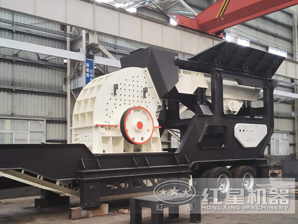 移動(dòng)破碎站，搭載錘式破碎機(jī)