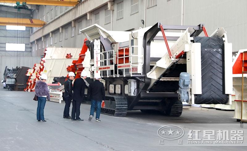 紅星小型履帶移動(dòng)破碎站更受歡迎