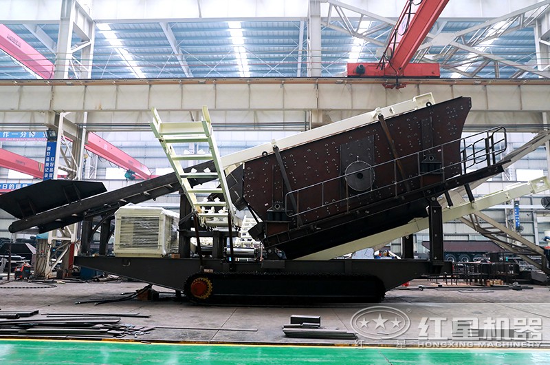 履帶移動破碎機生產(chǎn)車間