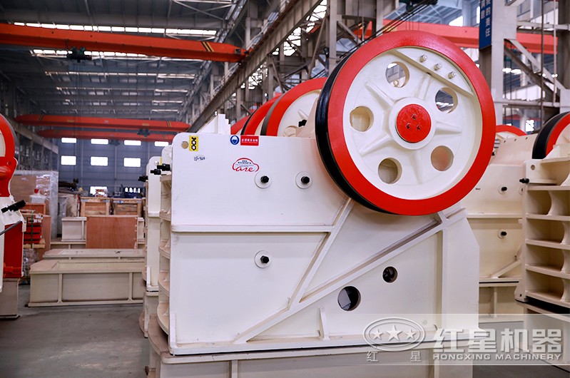 顎式破碎機車間實拍