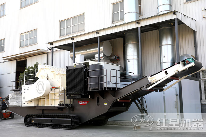 履帶移動(dòng)破碎機(jī)
