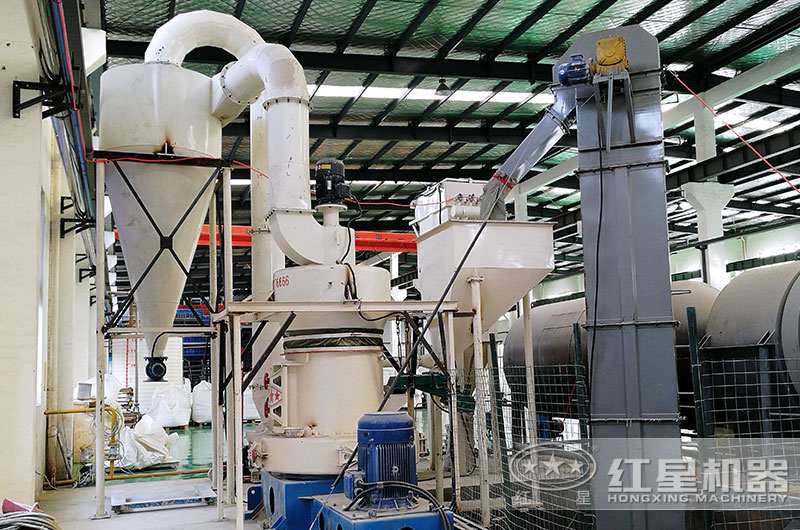 磨粉生產(chǎn)現(xiàn)場(chǎng)