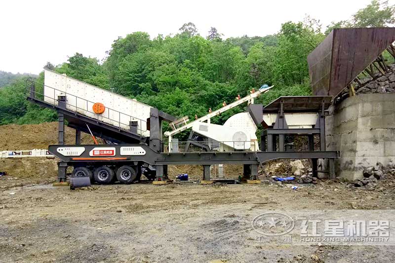 移動錘式破碎機(jī)一臺車也能達(dá)到時產(chǎn)100噸