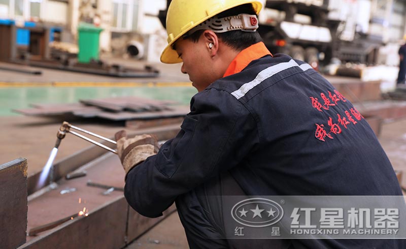 堅(jiān)持做好設(shè)備是紅星不變的初心