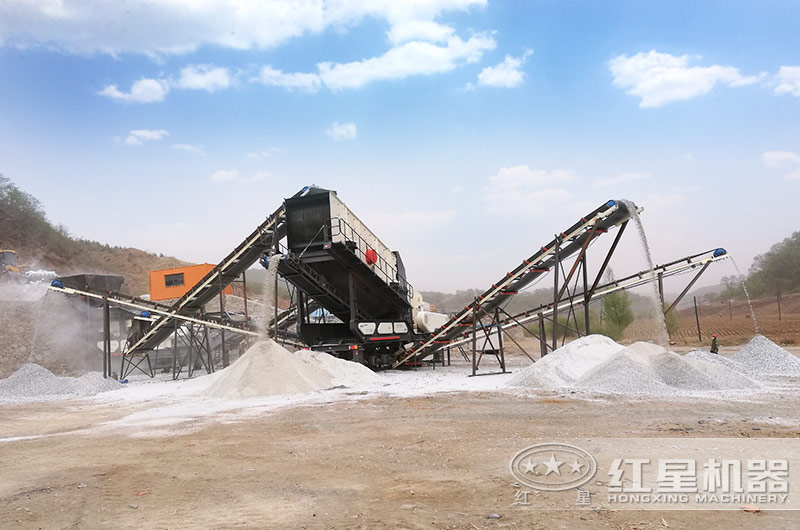流動石子加工機作業(yè)現(xiàn)場