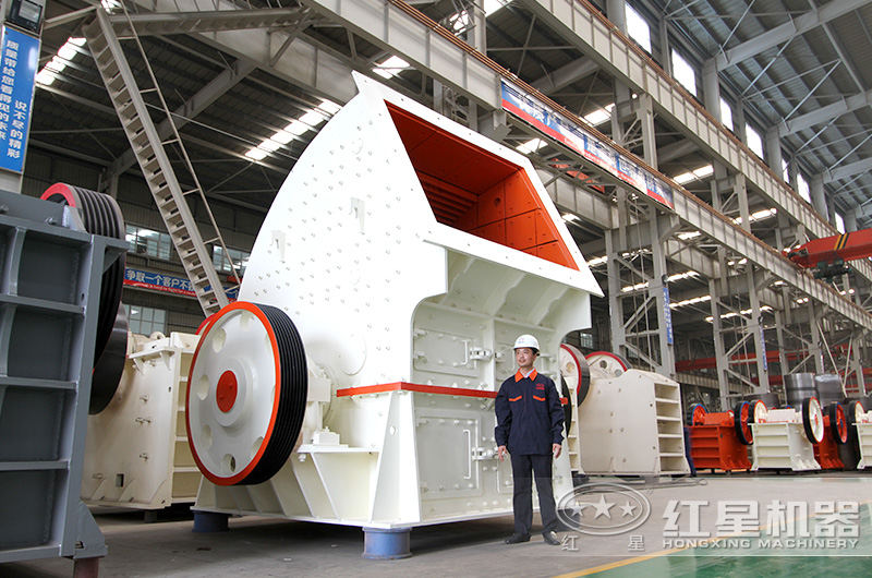 重錘式破碎機一臺設(shè)備就能搞生產(chǎn)