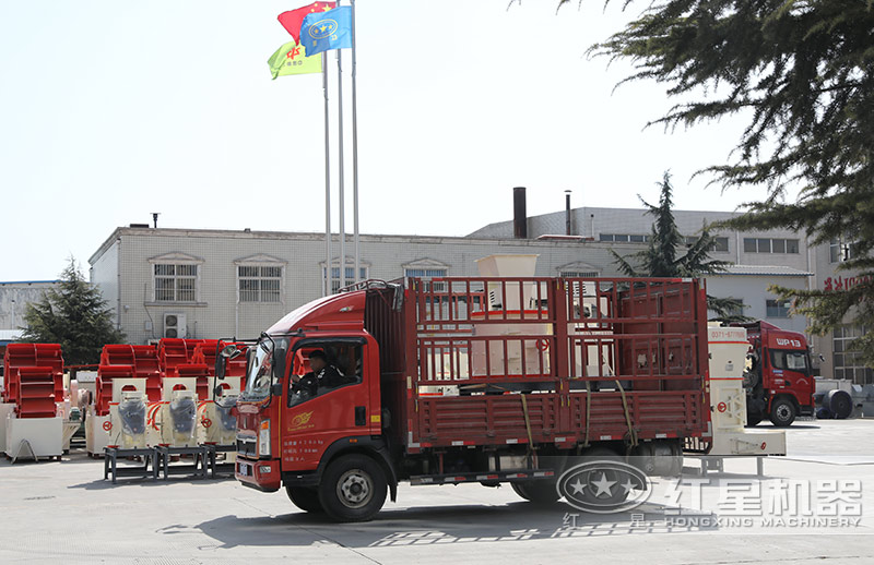 復(fù)合式破碎機(jī)發(fā)貨滎陽