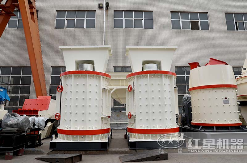 復(fù)合式破碎機設(shè)備展示