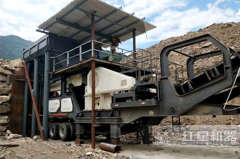 移動750*1060顎式破碎機(jī)現(xiàn)場