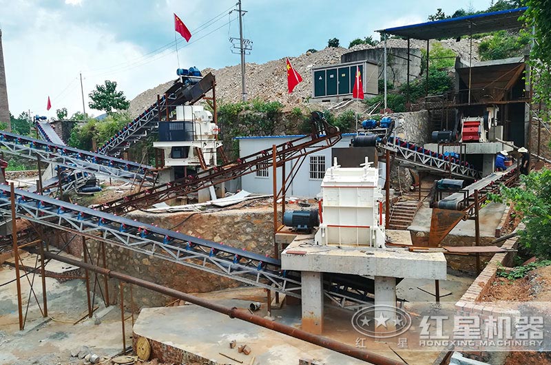 哪廠生產(chǎn)破碎生產(chǎn)線新型設(shè)備好？-紅星機器更值得推薦