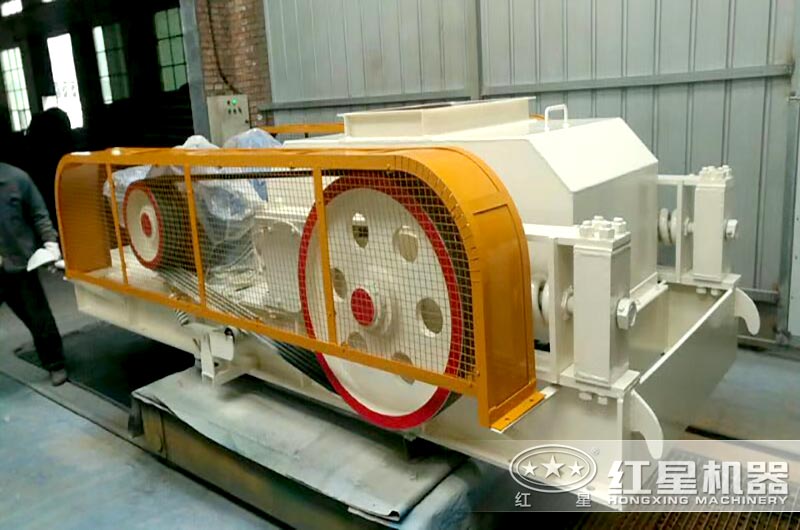 1200輥式破碎機(jī)廠家如何選_40年生產(chǎn)資質(zhì)老廠家在這