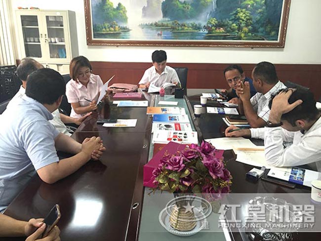 客戶簽訂購(gòu)機(jī)協(xié)議