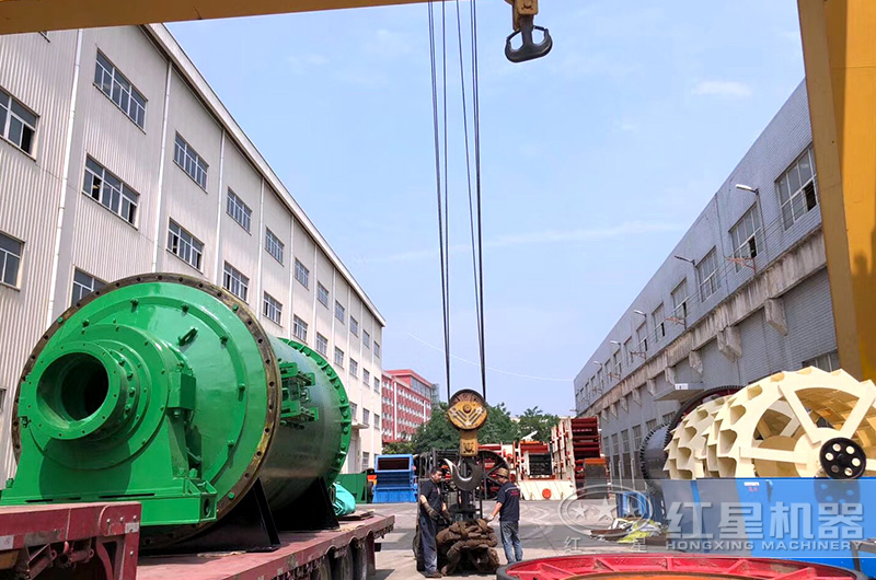 球磨機(jī)設(shè)備發(fā)貨