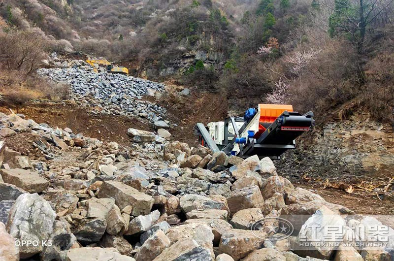 一小時300噸花崗巖制砂，移動破碎站選什么制砂機用