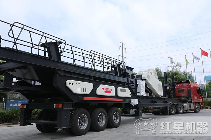 【真實(shí)反饋】移動(dòng)破碎機(jī)生產(chǎn)線開工一個(gè)月，優(yōu)點(diǎn)槽點(diǎn)大盤點(diǎn)