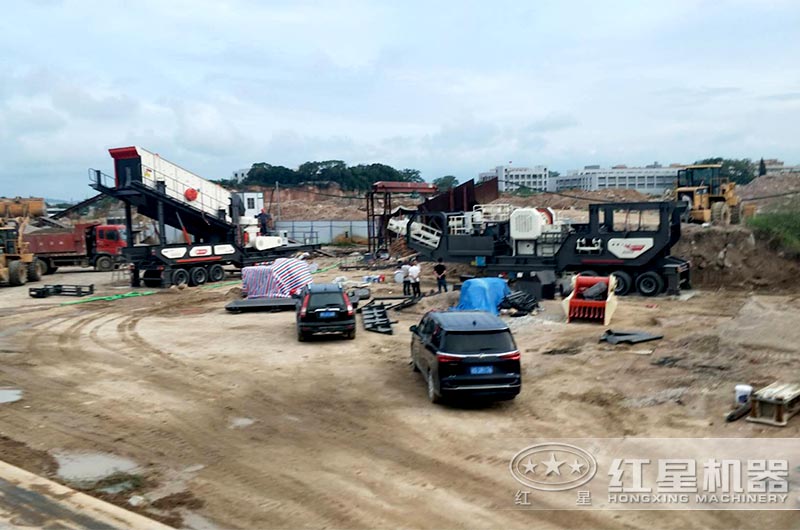 移動破碎機項目現(xiàn)場實景拍照