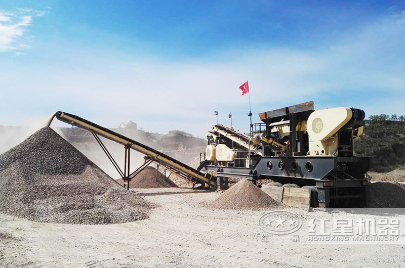 移動(dòng)破碎機(jī)一體化作業(yè)，機(jī)動(dòng)靈活